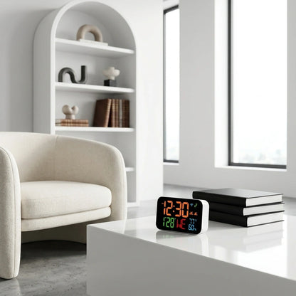 Horloge numerique LED WiFi - mise en situation table basse salon