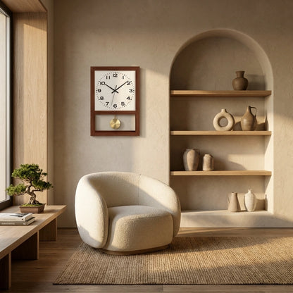 Horloge bois style retro japonais - mise en situation salon fauteuil