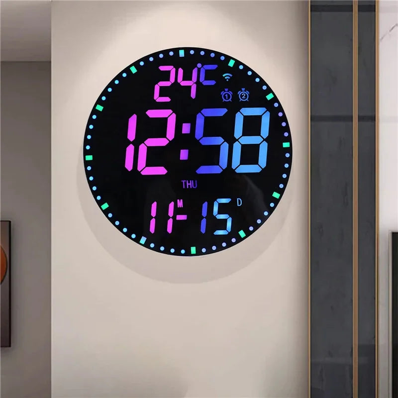 Horloge Murale Digitale  LED Colorée avec Double Alarme Moderne
