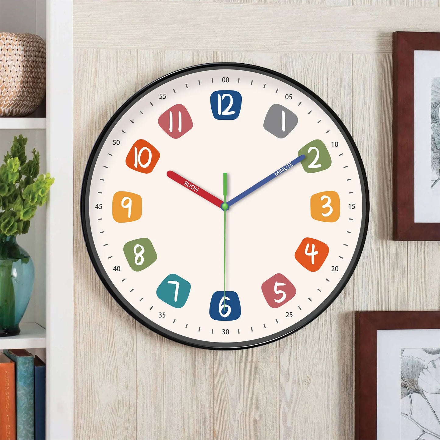 Horloge Enfant  Cadran et Aiguilles Colorés Moderne
