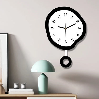 Horloge pendule design creatif abstrait - photo principale fond blanc
