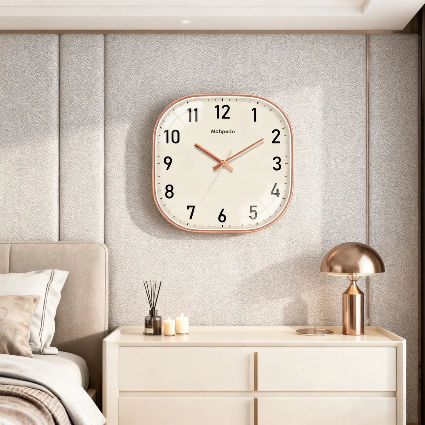 Horloge Murale NumériqueStyle Moderne Beige et Noir Élégant