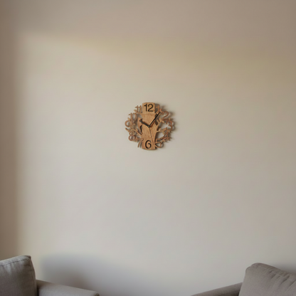 Horloge Bois Motif Oiseau — mise en situation
